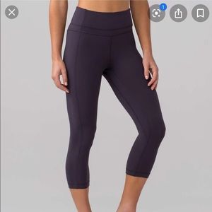 Lululemon pushing limits crop